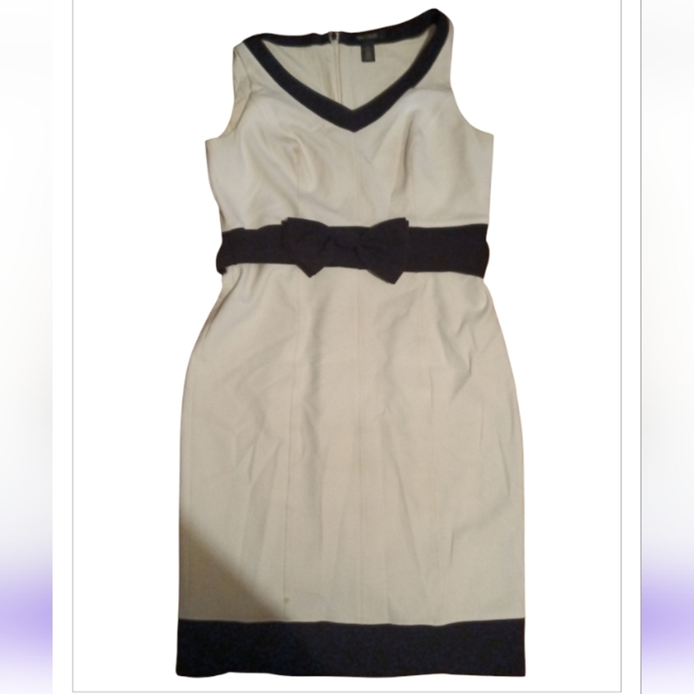 Elegant White and Black Sleeveless Dress